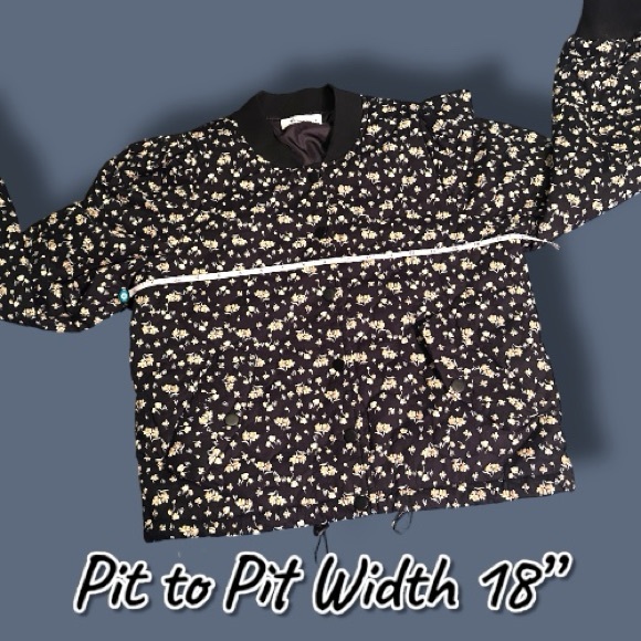 ✨HP✨EUC Vernacular Floral Back/Yellow Puff Sleeve Varsity Jacket. Small - Picture 5 of 13